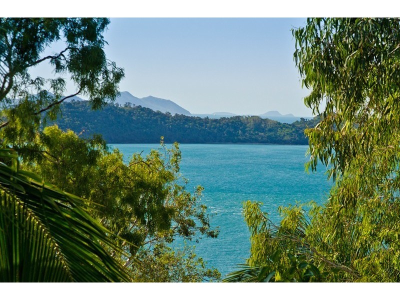 10/3 Banksia Court, Sunset Waters, Hamilton Island QLD 4803