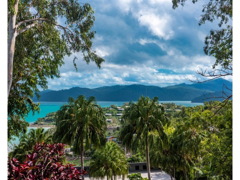 10/3 Banksia Court, Sunset Waters, Hamilton Island QLD 4803