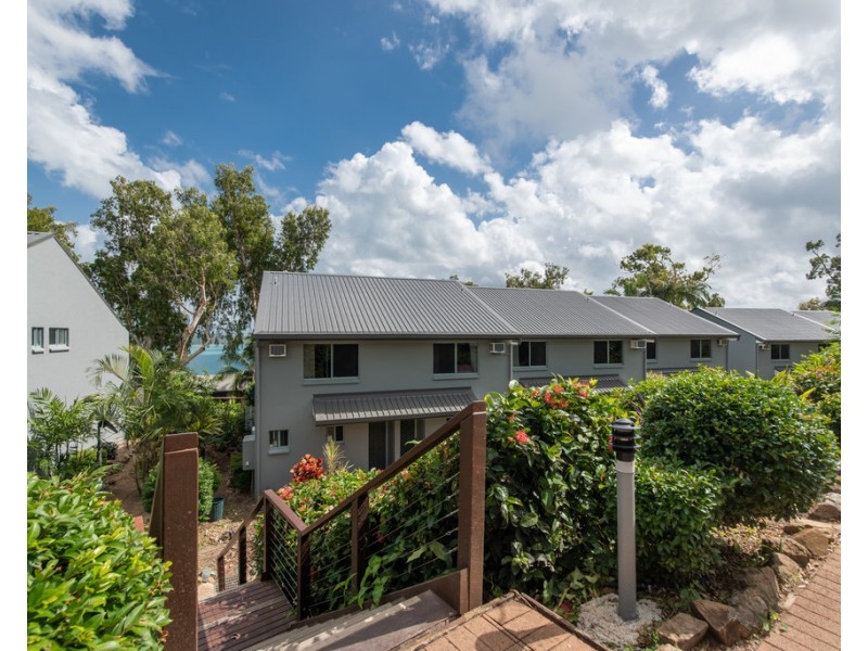 10/3 Banksia Court, Sunset Waters, Hamilton Island QLD 4803