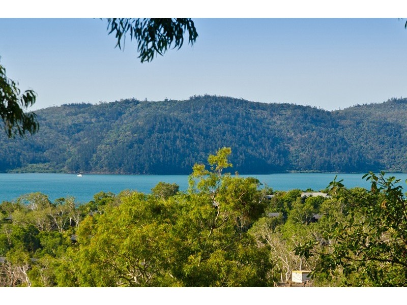 10/3 Banksia Court, Sunset Waters, Hamilton Island QLD 4803
