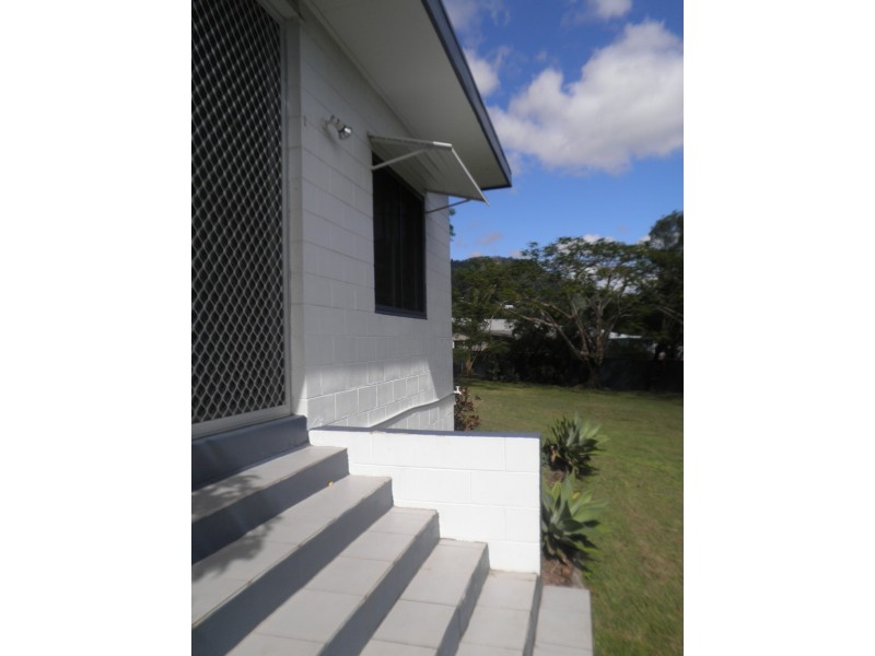 7 William Close, Cannonvale QLD 4802