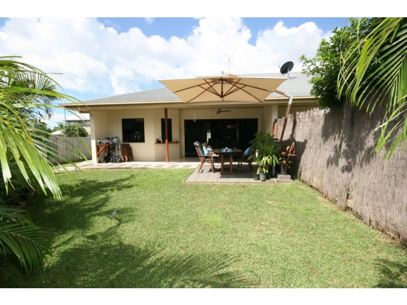 25/25 Abell Road, Cannonvale QLD 4802