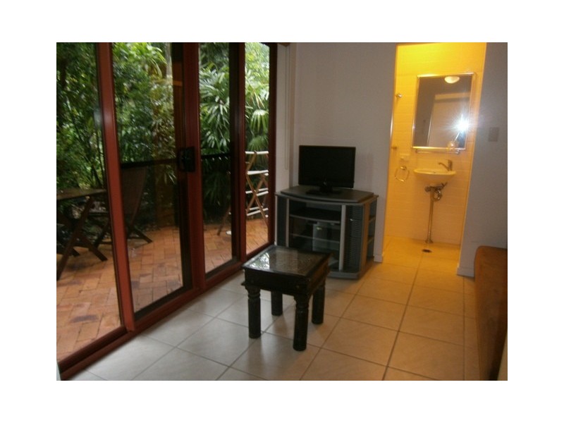 2A/11 Maeva Street, Jubilee Pocket QLD 4802
