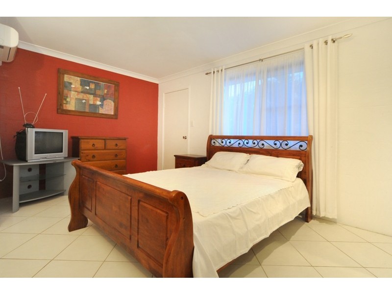 7 Shelley Close, Cannonvale QLD 4802