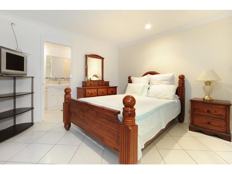 7 Shelley Close, Cannonvale QLD 4802