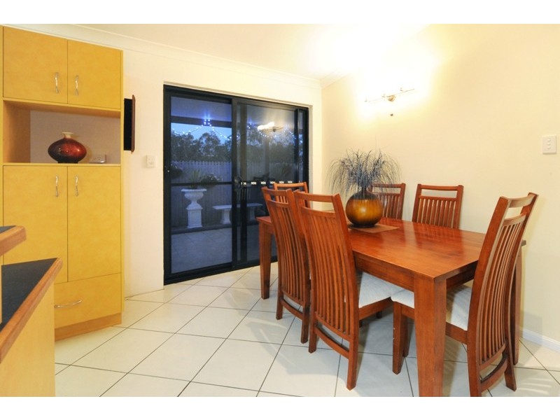 7 Shelley Close, Cannonvale QLD 4802