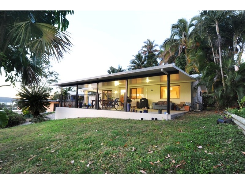 7 Adina Street, Cannonvale QLD 4802