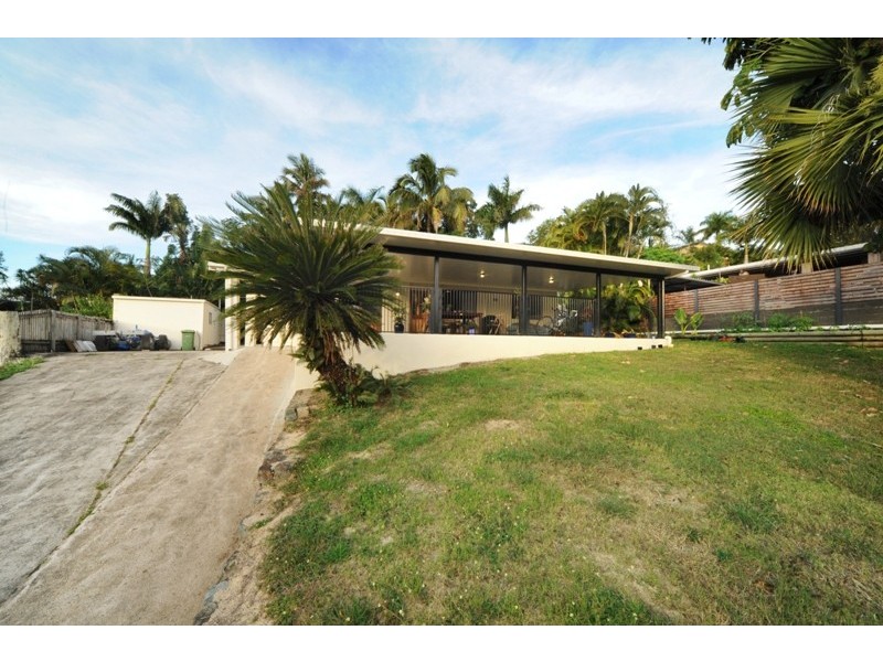 7 Adina Street, Cannonvale QLD 4802