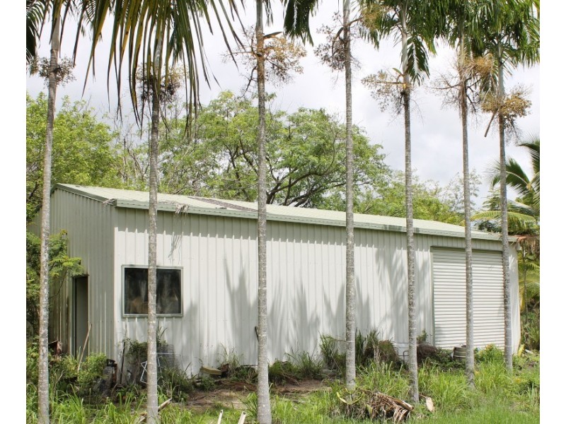 124 Paluma Road, Cannonvale QLD 4802