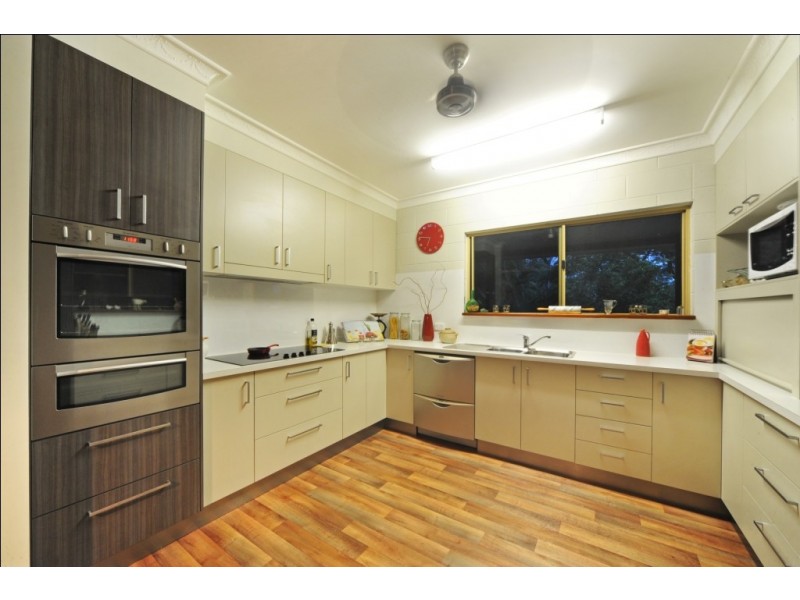 16 Hibiscus Road, Cannon Valley QLD 4800
