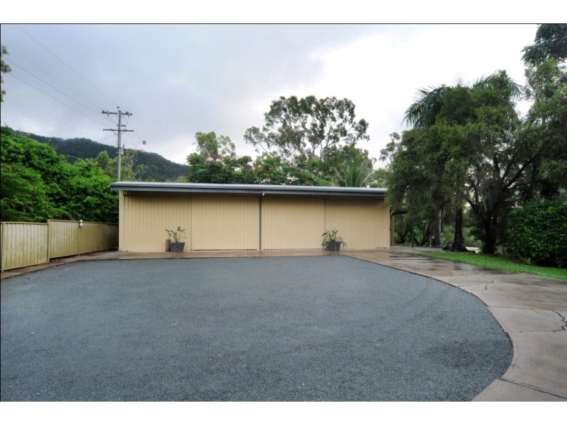 16 Hibiscus Road, Cannon Valley QLD 4800
