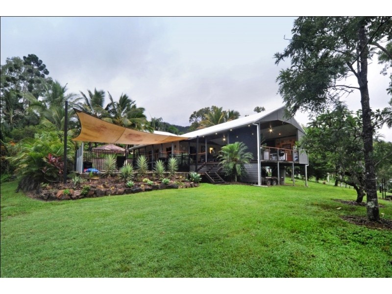 16 Hibiscus Road, Cannon Valley QLD 4800