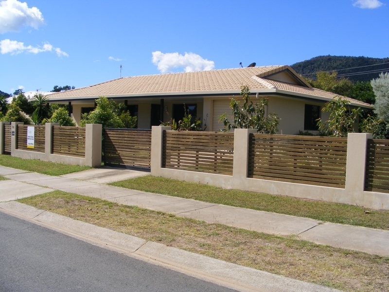 26 Banksia Court, Cannonvale QLD 4802