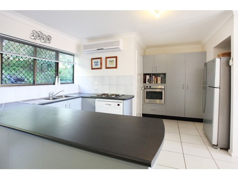 16/2 Eshelby Drive, Cannonvale QLD 4802