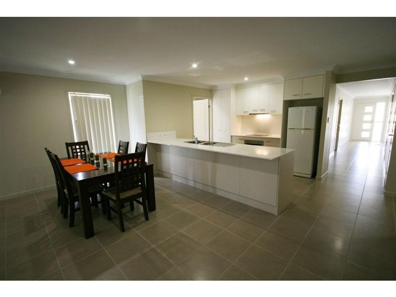 55 Parker Road, Cannonvale QLD 4802