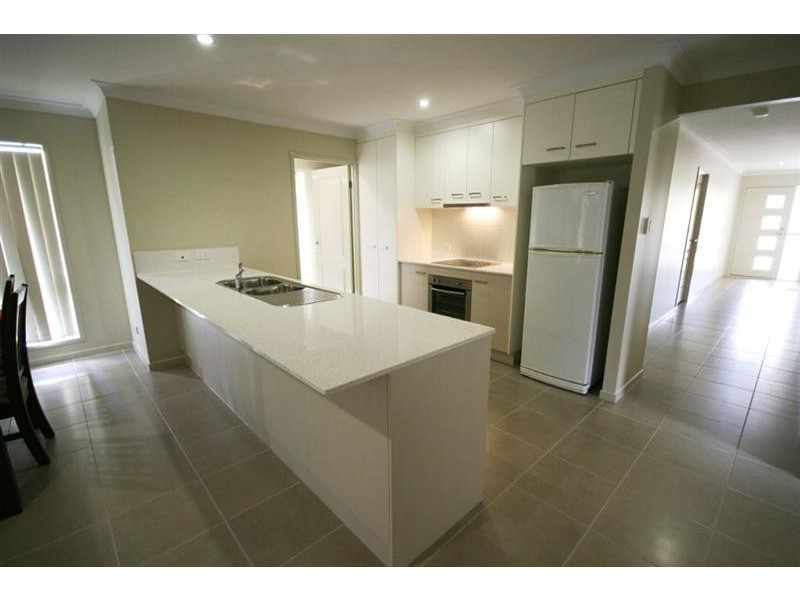 55 Parker Road, Cannonvale QLD 4802