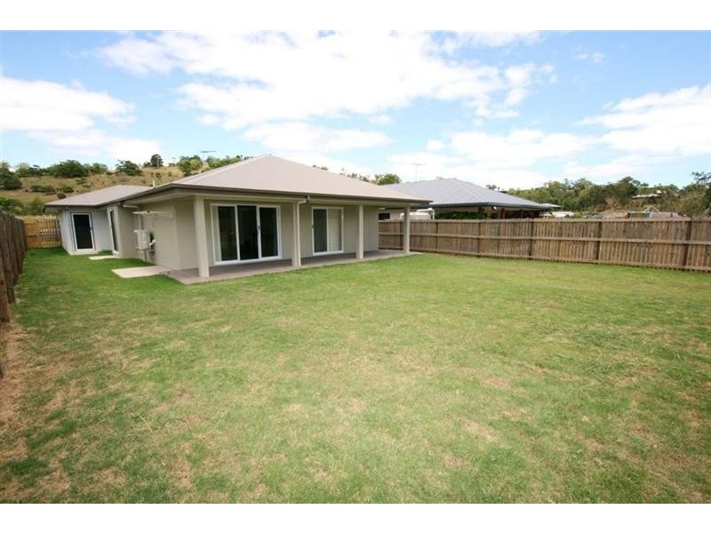 55 Parker Road, Cannonvale QLD 4802