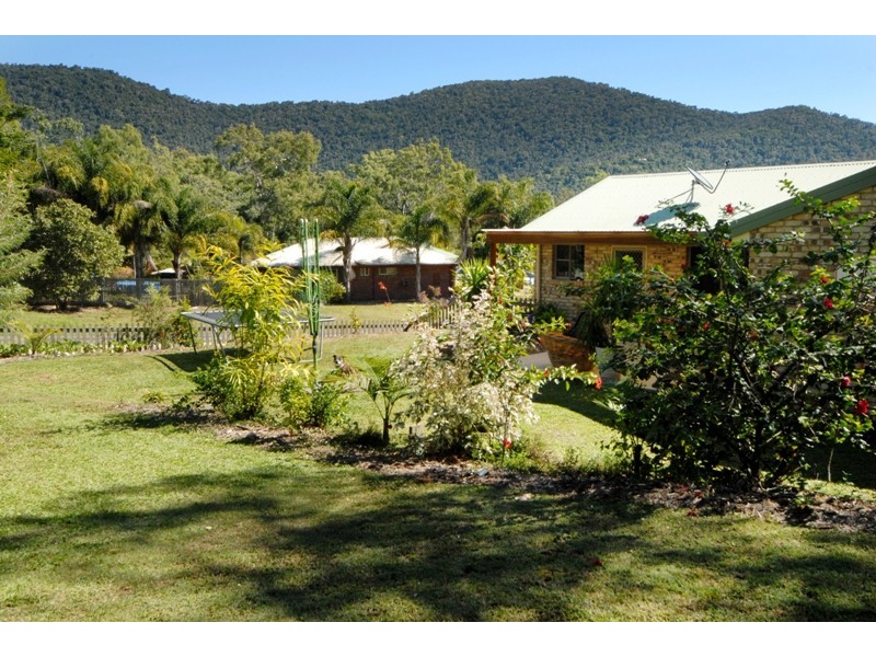 18 Kingfisher Terrace, Jubilee Pocket QLD 4802