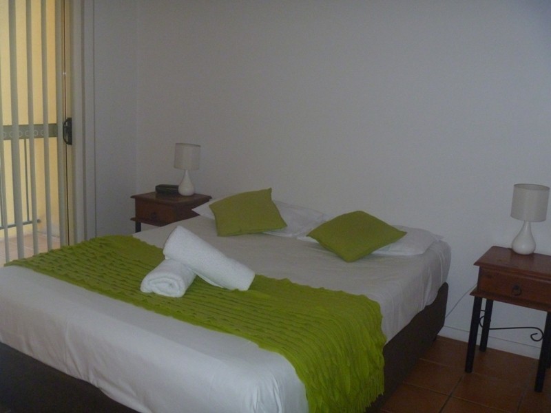 20/24 Beach Road, Cannonvale QLD 4802