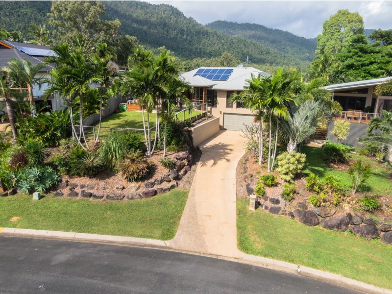 18 Wills Court, Cannonvale QLD 4802