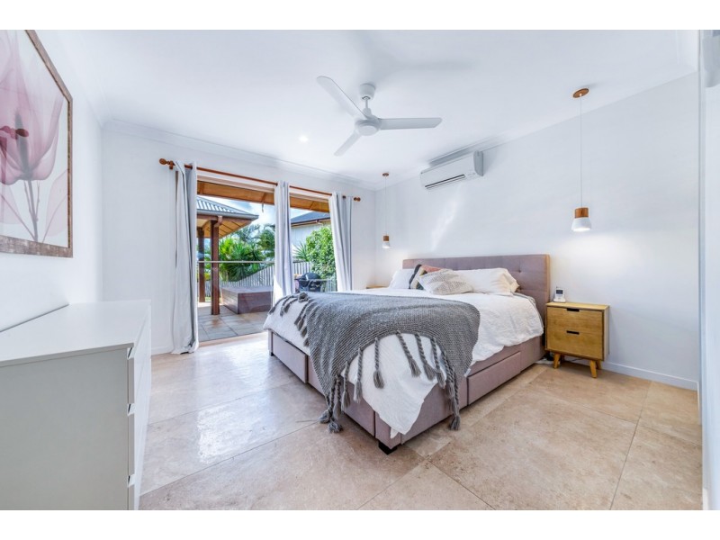 18 Wills Court, Cannonvale QLD 4802