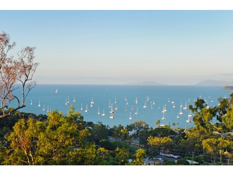 12/2 Nara Avenue, Airlie Beach QLD 4802