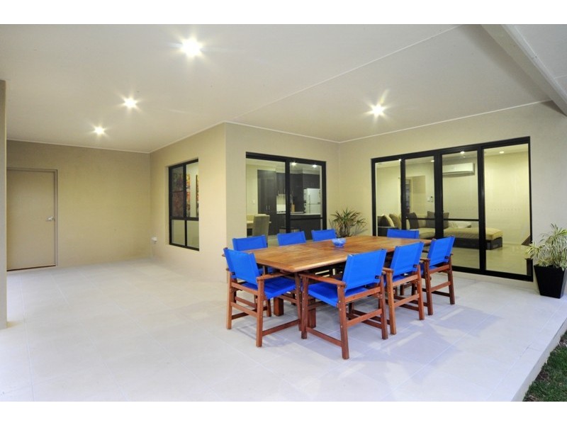 2 Jonquill Court, Cannonvale QLD 4802