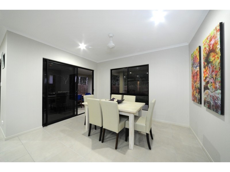 2 Jonquill Court, Cannonvale QLD 4802