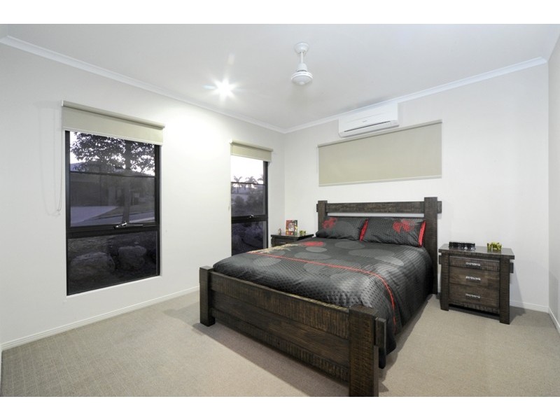 2 Jonquill Court, Cannonvale QLD 4802