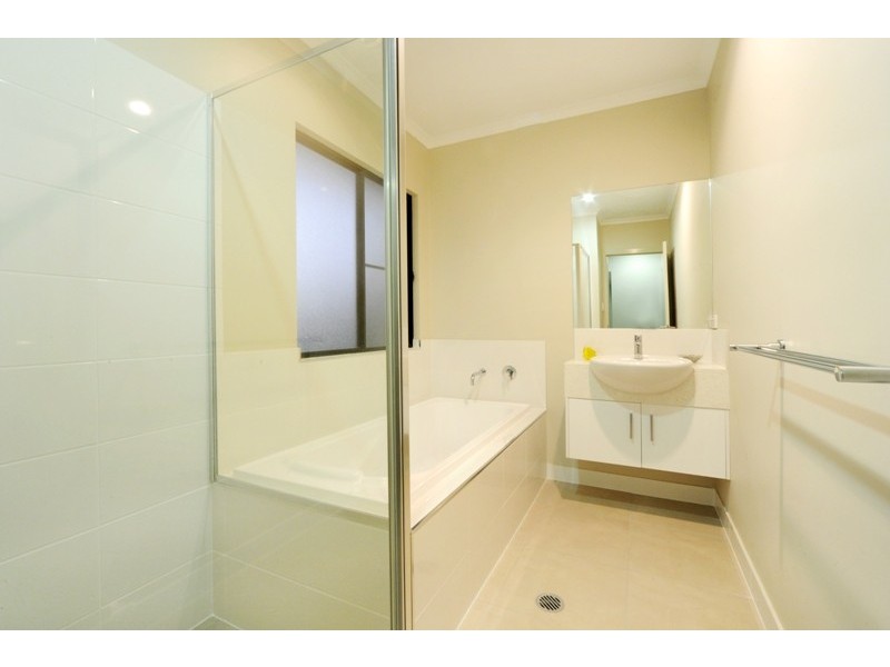 2 Jonquill Court, Cannonvale QLD 4802