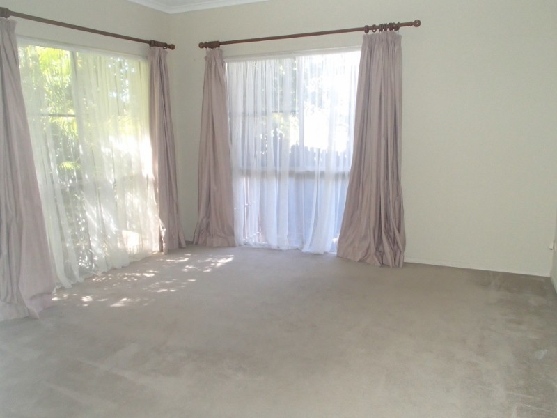 22 Panoramic Court, Cannonvale QLD 4802