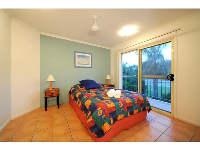 22/24 Beach Road, Cannonvale QLD 4802