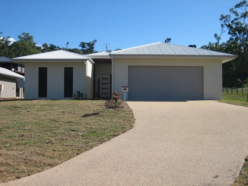 28 Parker Road, Cannonvale QLD 4802