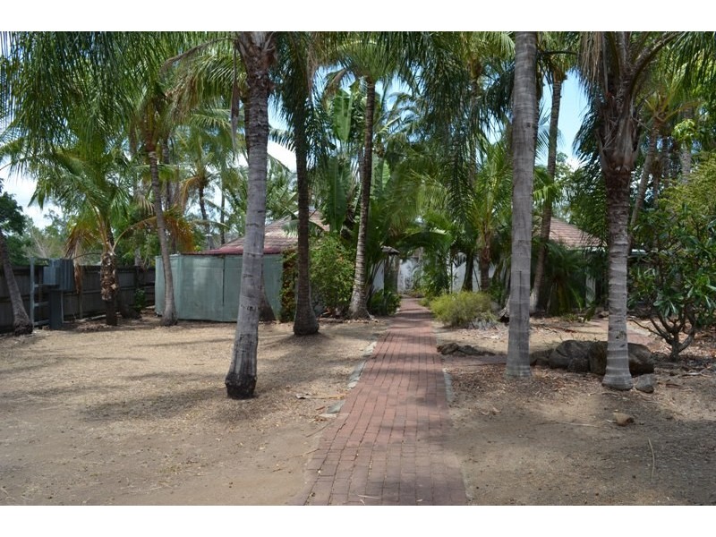 1/36a Stewart Drive, Cannonvale QLD 4802