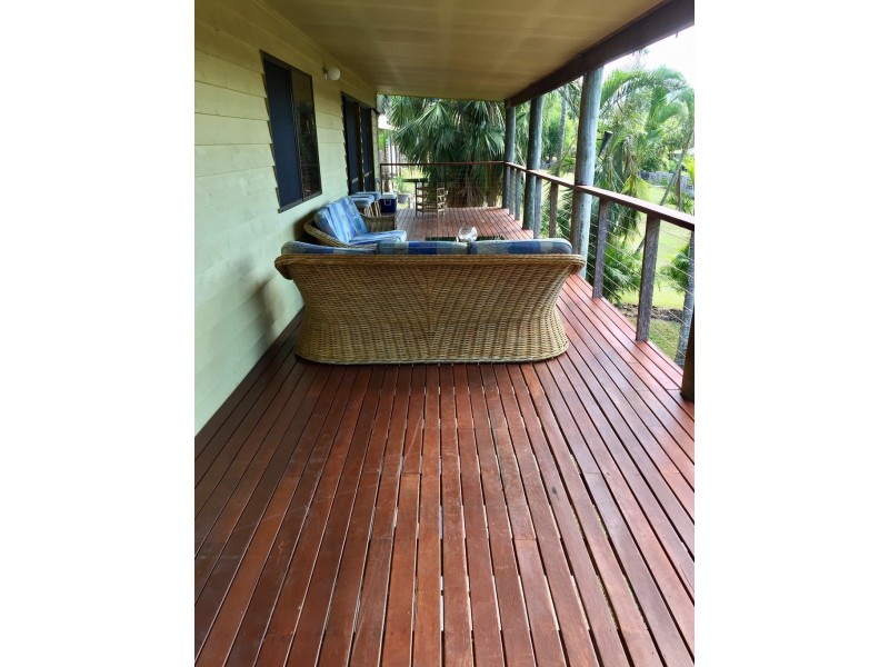 6 Country Road, Cannonvale QLD 4802