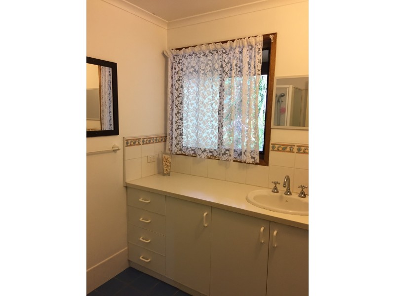 6 Country Road, Cannonvale QLD 4802