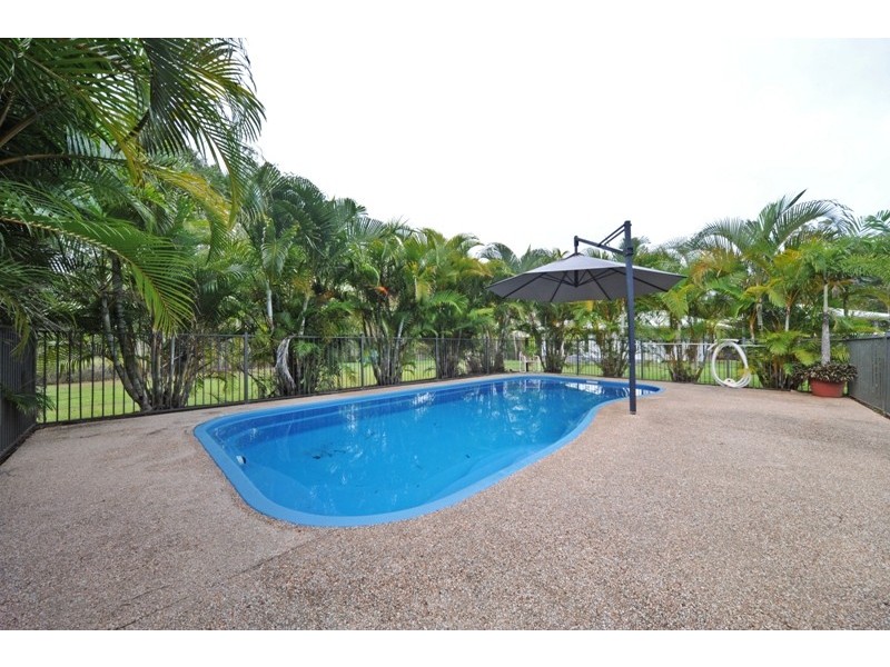 142 Kookaburra Drive, Cannonvale QLD 4802