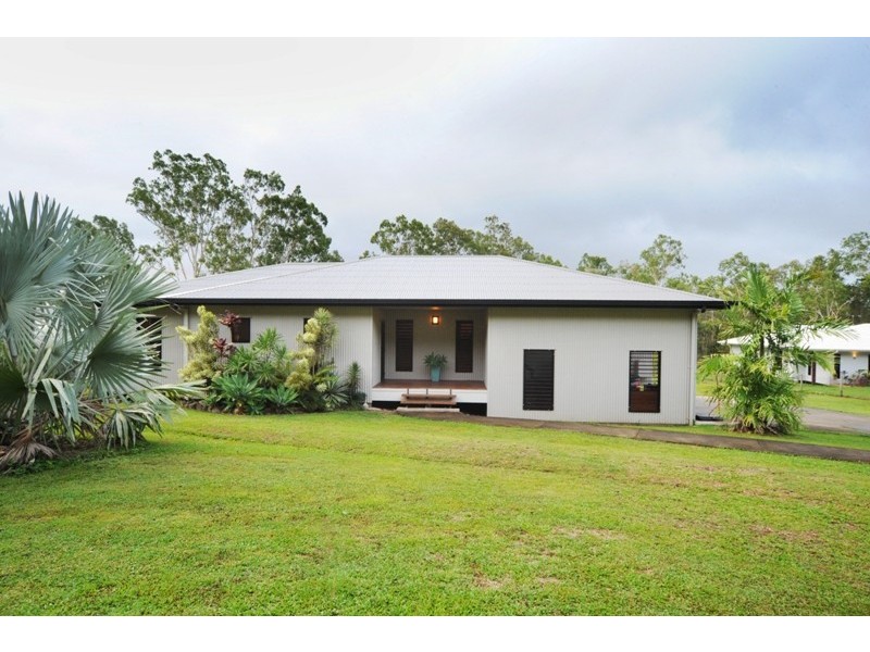 142 Kookaburra Drive, Cannonvale QLD 4802