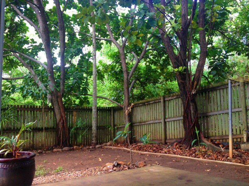 8/5 Eshelby Drive, Cannonvale QLD 4802