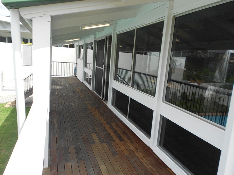 5 Summit Avenue, Airlie Beach QLD 4802