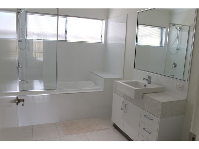 69 Parker Road, Cannonvale QLD 4802