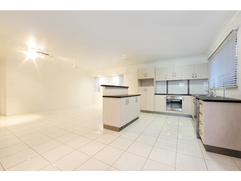 44 South Molle Boulevard, Cannonvale QLD 4802