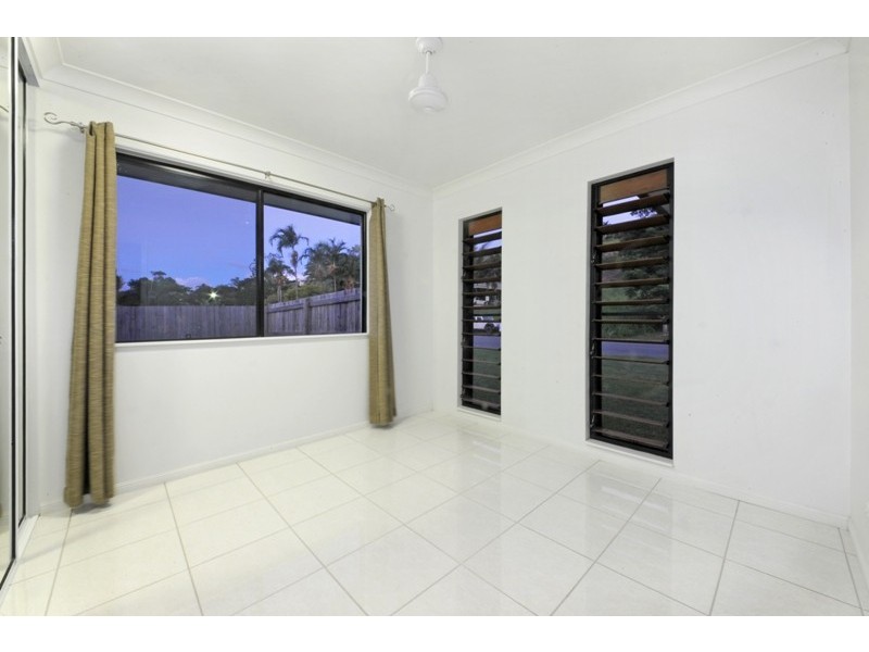 44 South Molle Boulevard, Cannonvale QLD 4802