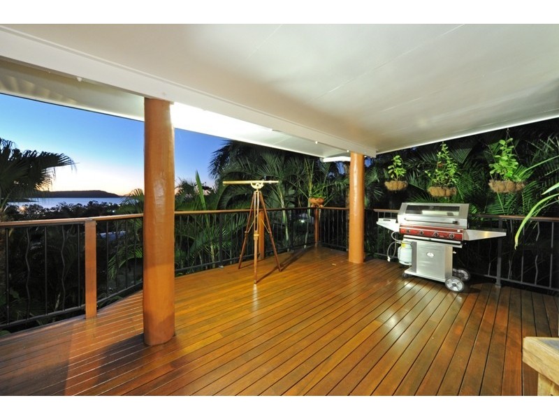 35 Jones Road, Cannonvale QLD 4802