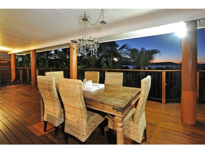 35 Jones Road, Cannonvale QLD 4802