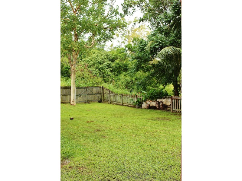 1 Cateran Close, Cannonvale QLD 4802