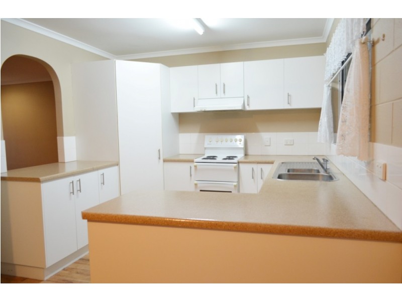 4 Aniwa Court, Jubilee Pocket QLD 4802