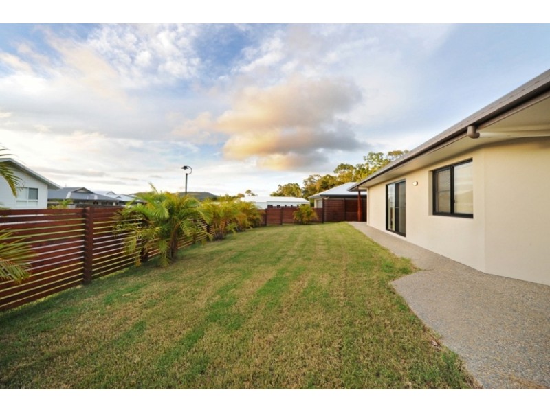 55 Abell Road, Cannonvale QLD 4802
