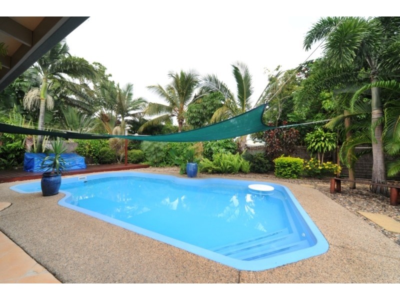 3 Grace Avenue, Cannonvale QLD 4802