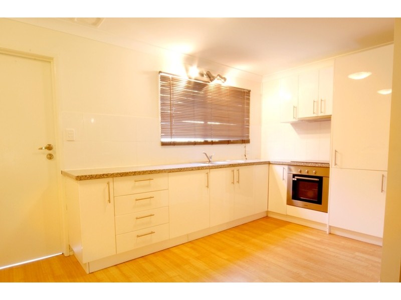 3/9 Pleasant Drive, Cannonvale QLD 4802